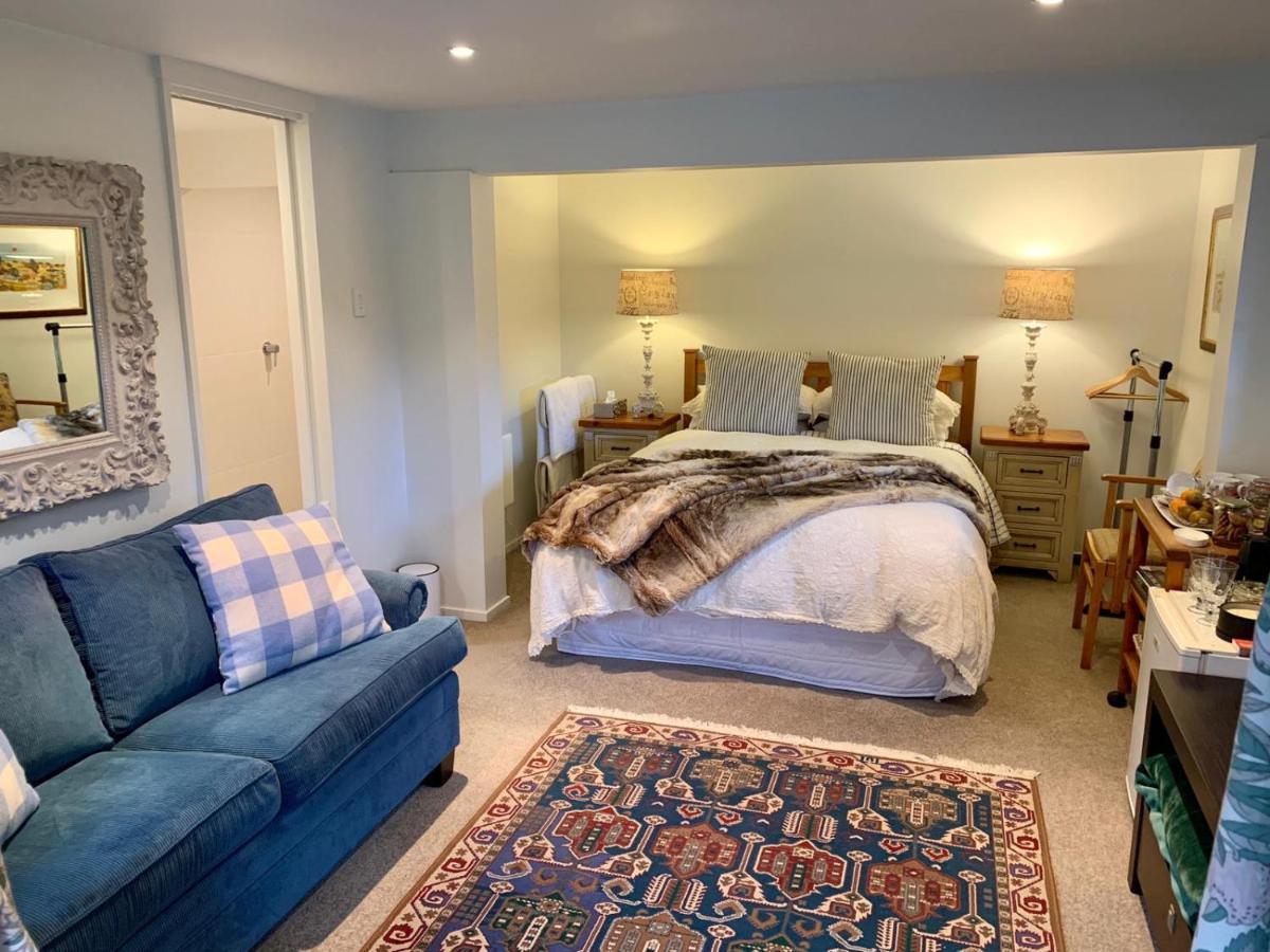 Mill Cottage - Boutique Accommodation And Garden アカロア エクステリア 写真