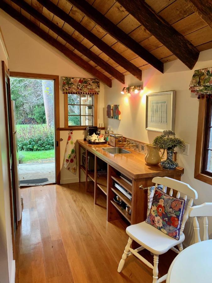 Mill Cottage - Boutique Accommodation And Garden アカロア エクステリア 写真