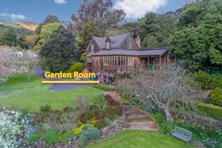 Mill Cottage - Boutique Accommodation And Garden アカロア エクステリア 写真